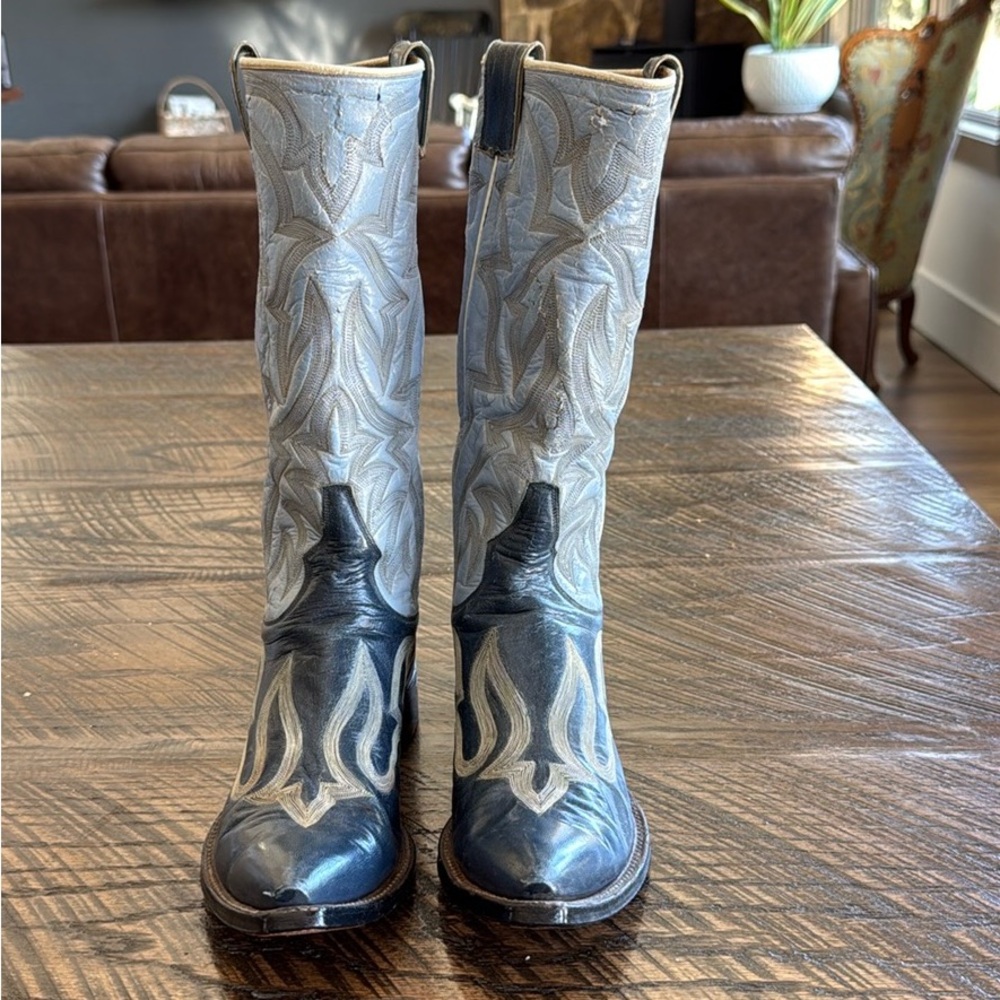 Blue Navy Cream Vintage Boots Size 6